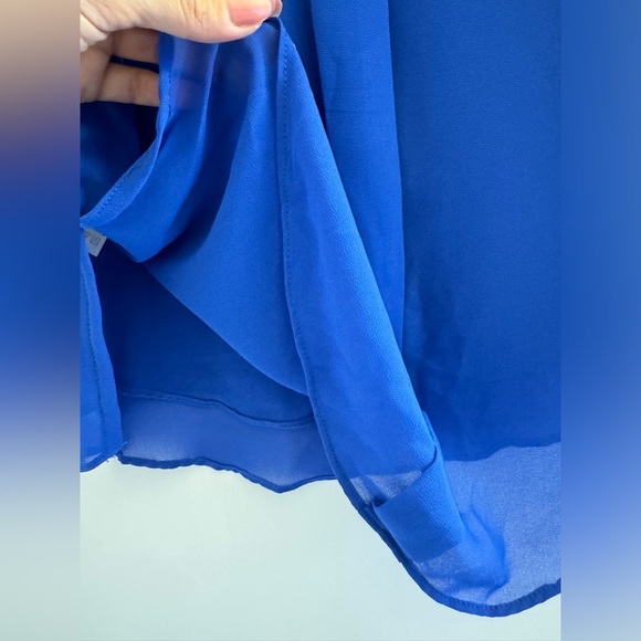 Naked Zebra Sleeveless Button up Royal Blue Blouse Size Small - Picture 5 of 7